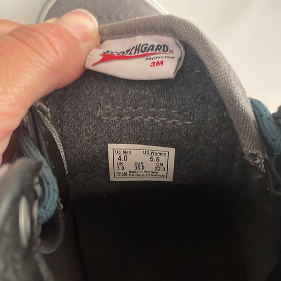 Vans hi-tops - Picture 8 of 15